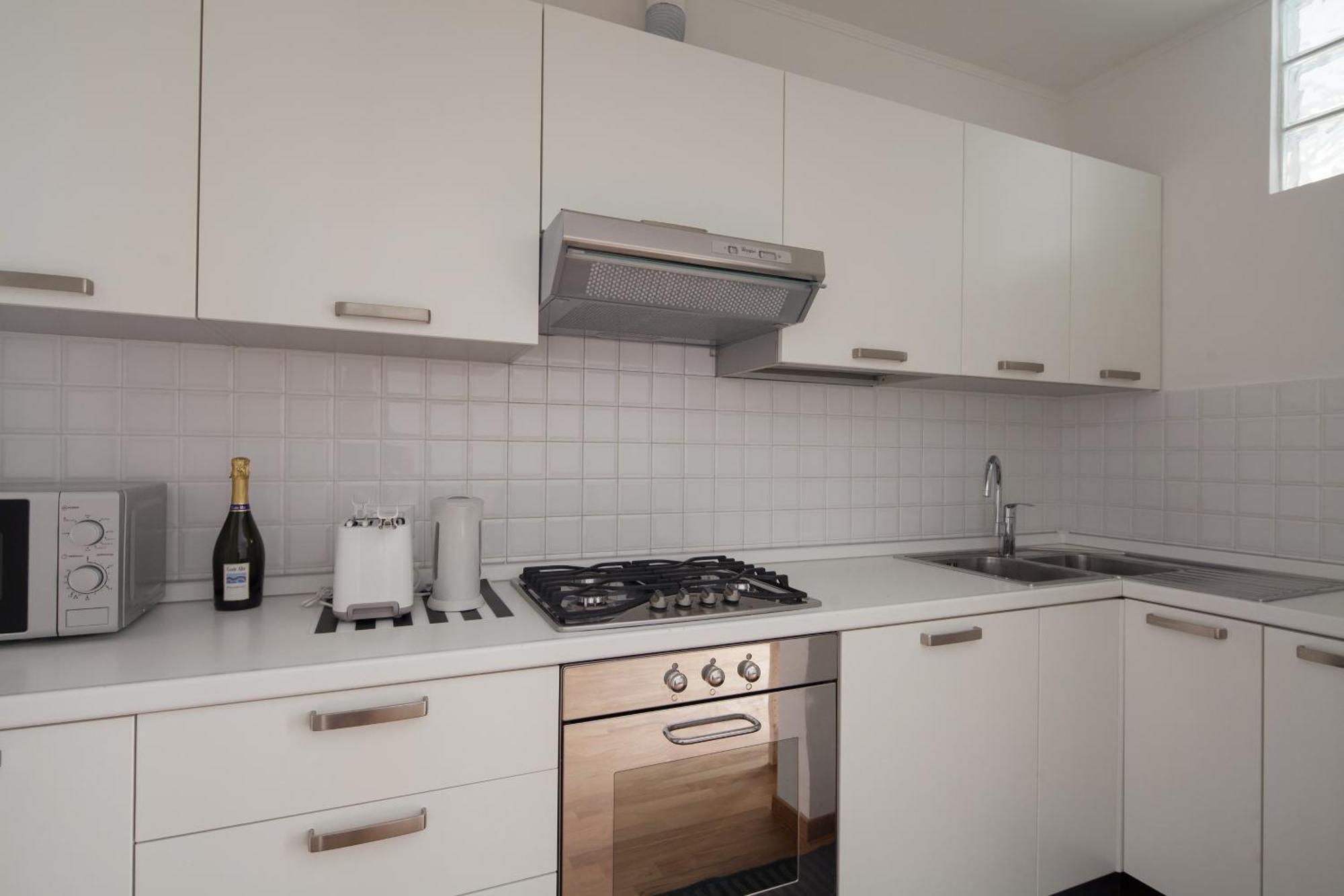 Cv5 - La Spezia City Center - Wide Modern Apartment Walking Distance To The Station To Cinque Terre - Big Terrace On The Roofs المظهر الخارجي الصورة